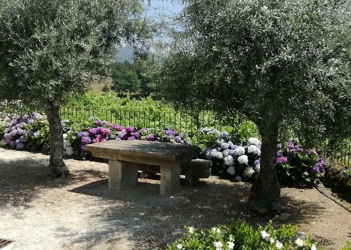 Casa Na Quinta De Valinhas * Vitorino dos Piães